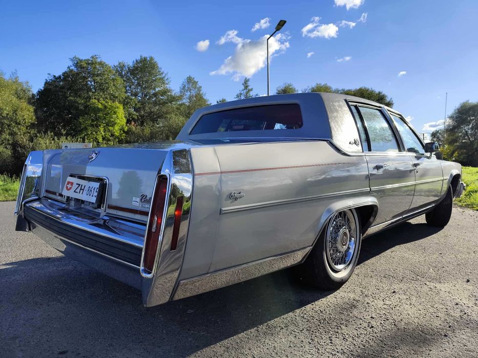 Cadillac Brougham d'Elegance