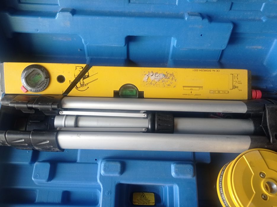 Nível com tripé Powerfix
