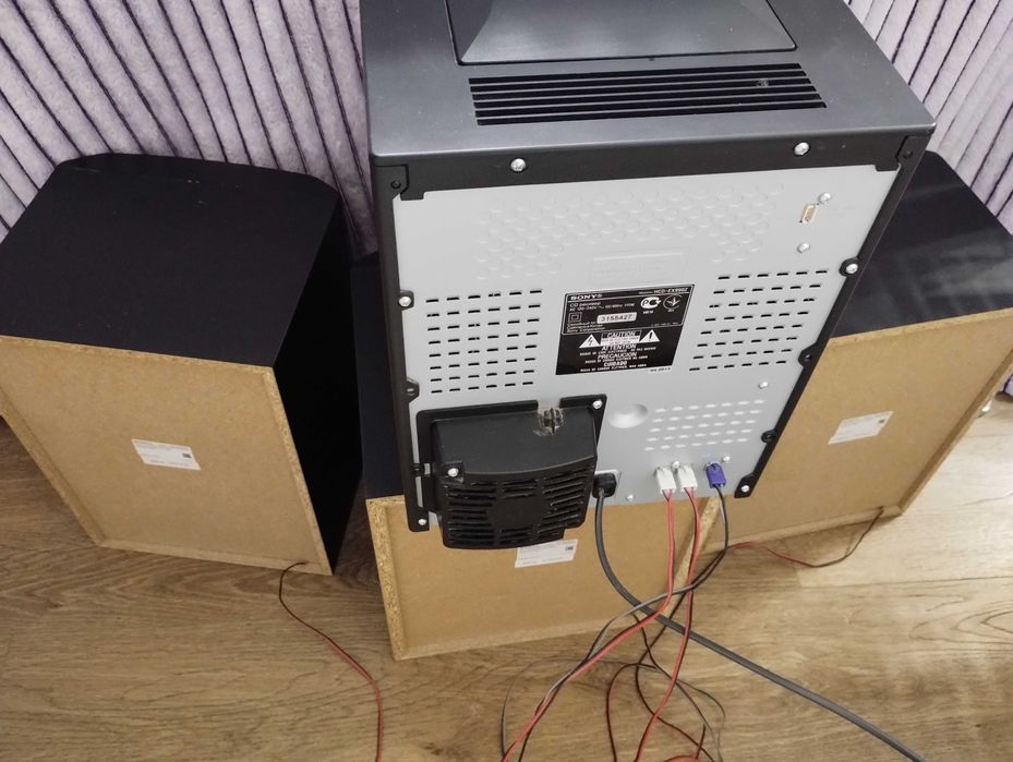 Современный Sony 720 Вт с сабом ( Блютуз / USB / AUX / CD / MP3 ) Сони