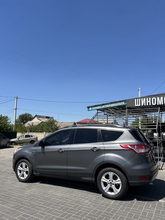 Ford Escape 1,6 L.