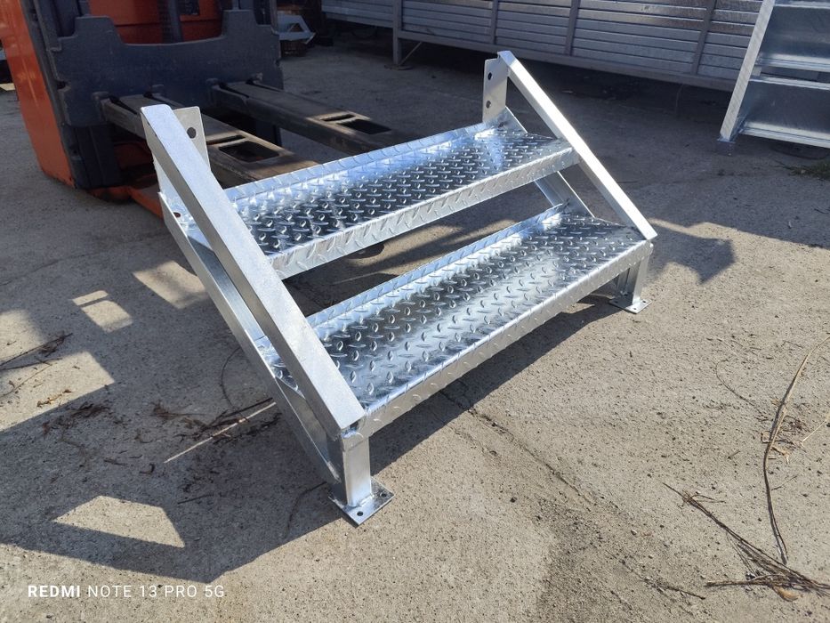 Schody metalowe loft wejście na 56cm 2 stopnie