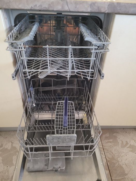 Посудомойка Beko Dis 5831