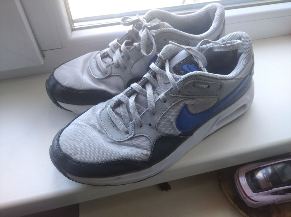 Продам кросівки nike air max