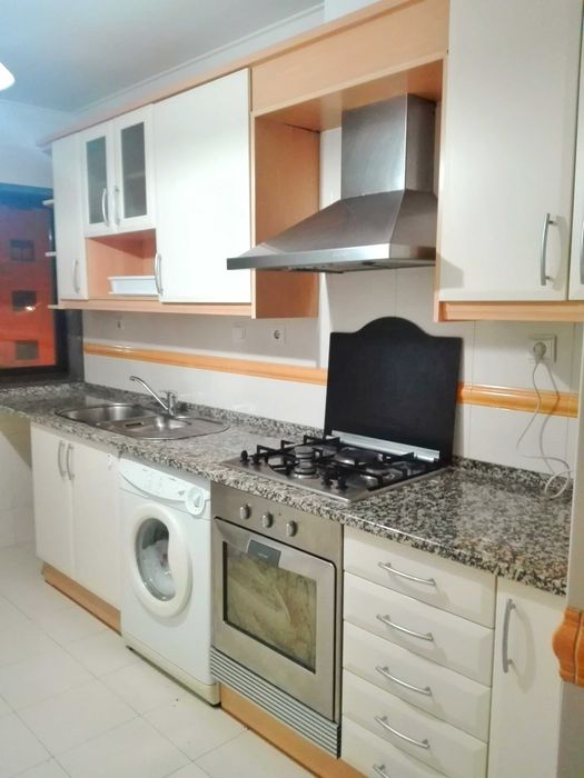 Quarto para arrendar