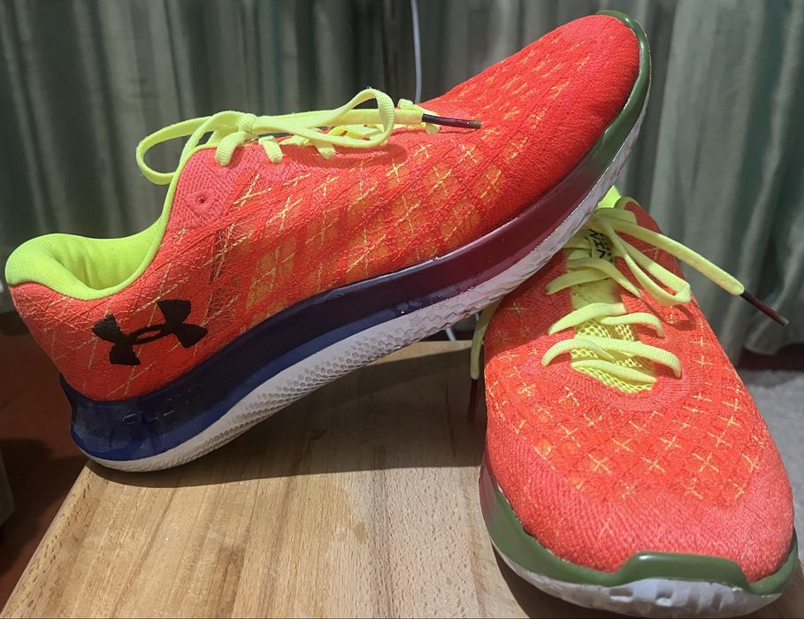 Кросівки Under Armour Flow Velociti Wind