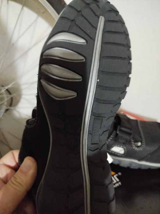 Sandália biqueira de aço N°42 da marca 2work4 .NOVA