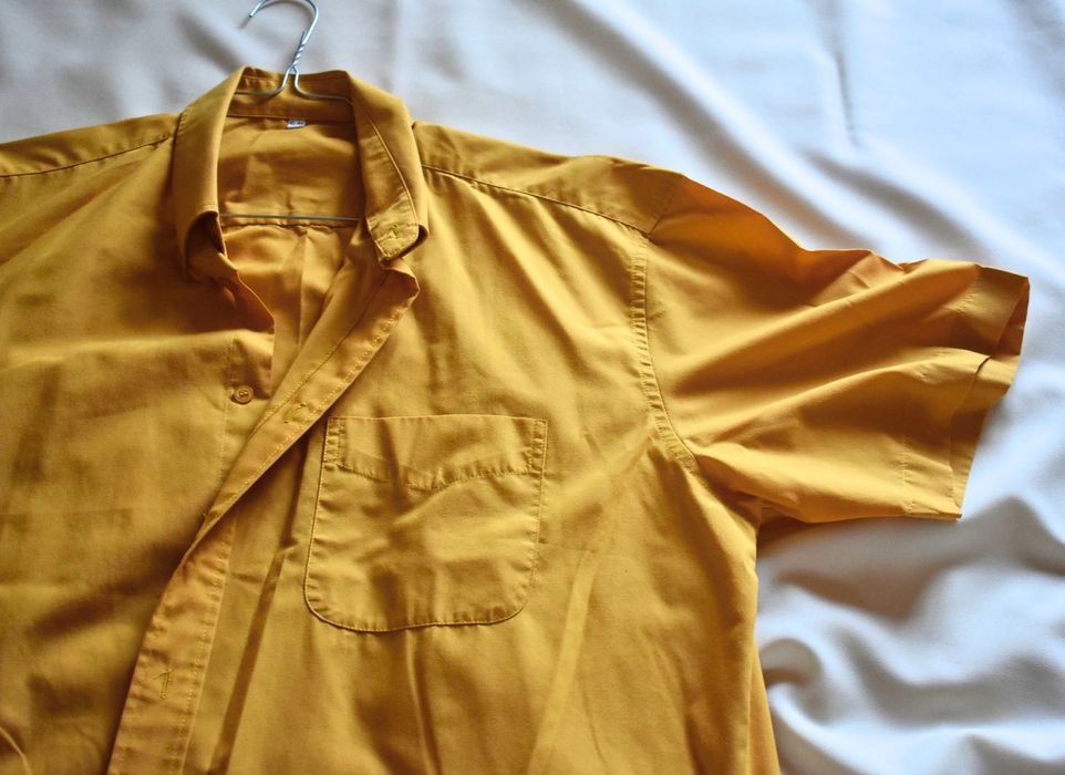 Camisa Homem Mostarda