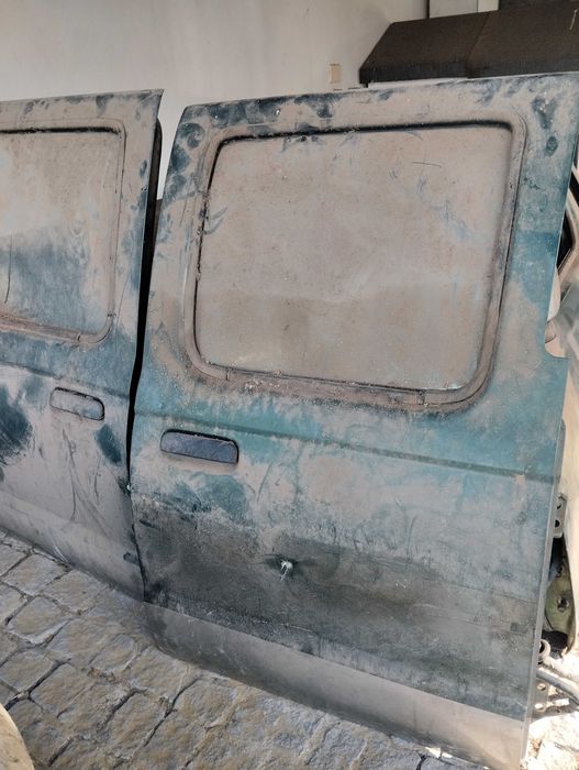 Portas capot Nissan D22 Navara