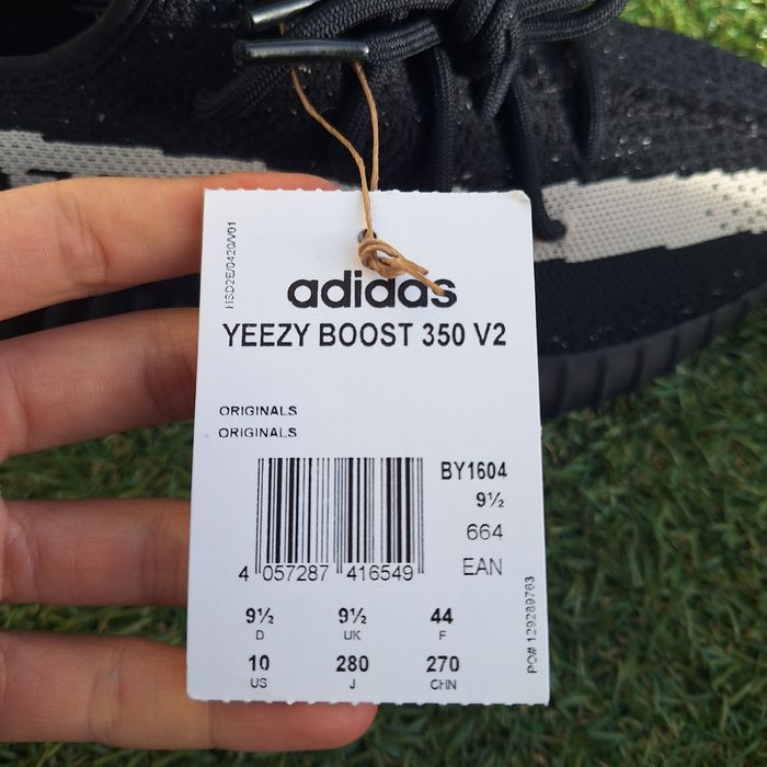 Yezzy 350 V2 oreo