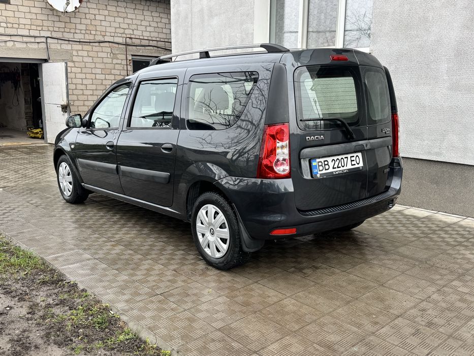 Дача Логан MCV 2010 рік 1.6.