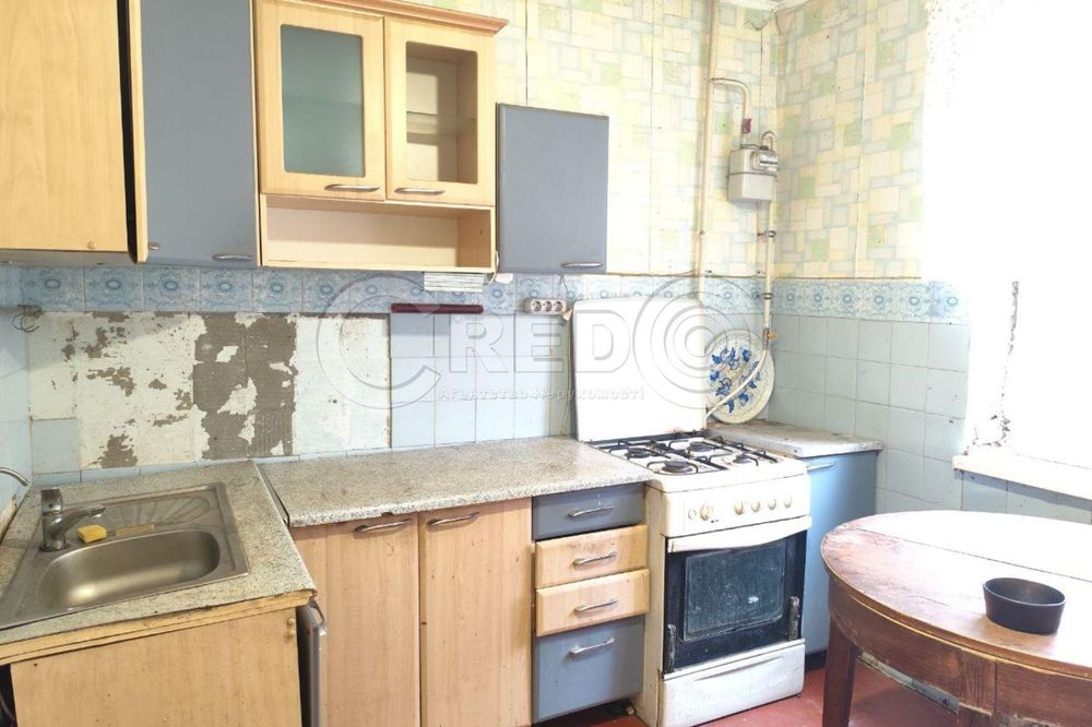 Продаж 3кімнатної квартири. вул. П. Глазового, 22.