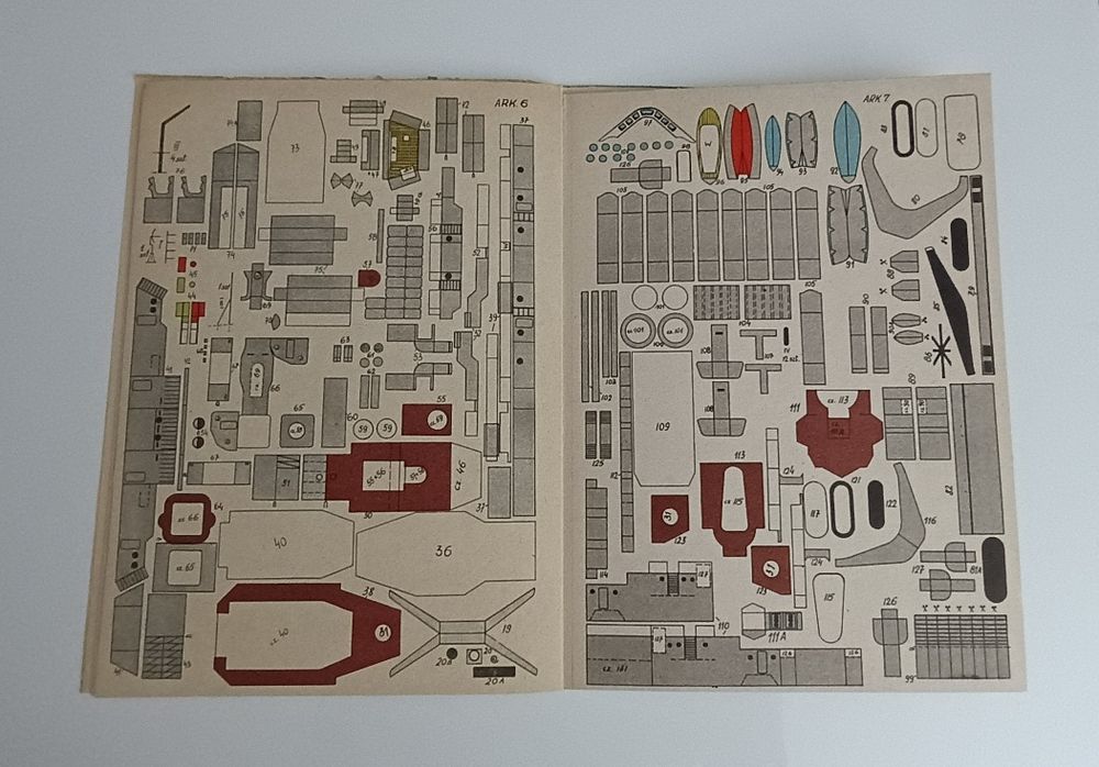Mały Modelarz Niszczyciel ORP Grom 6 1978