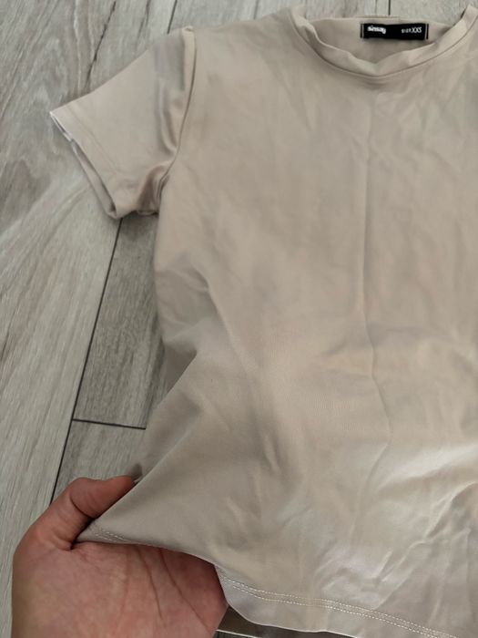 T shirt beżowy elegancki lub na codzien