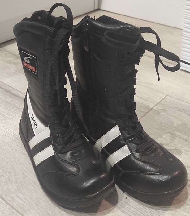 Демі чобітки устілка 17,4см нові