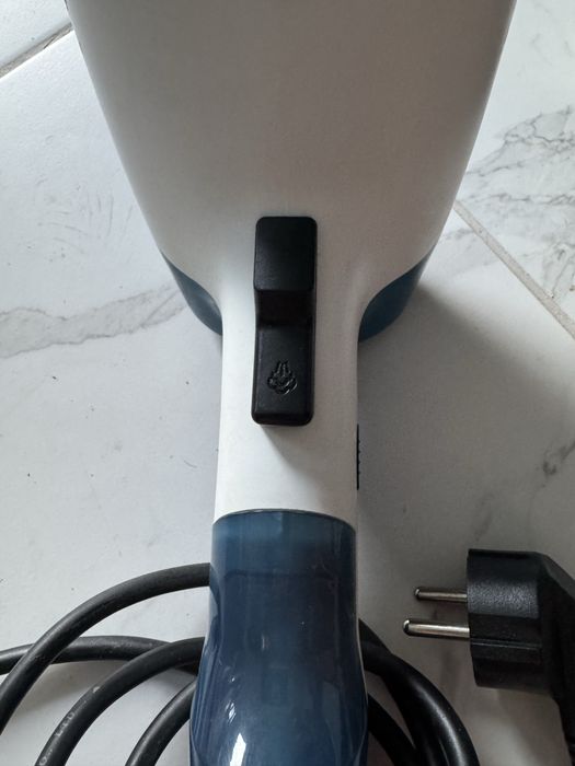 ручний компактний відпарювач Tefal