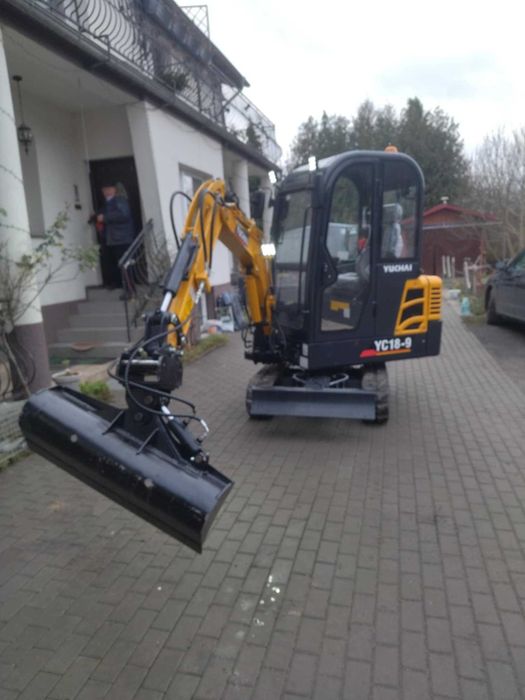 Wynajem minikoparka YUCHAI YC 18-9 silnik Yanmar 1850 kg