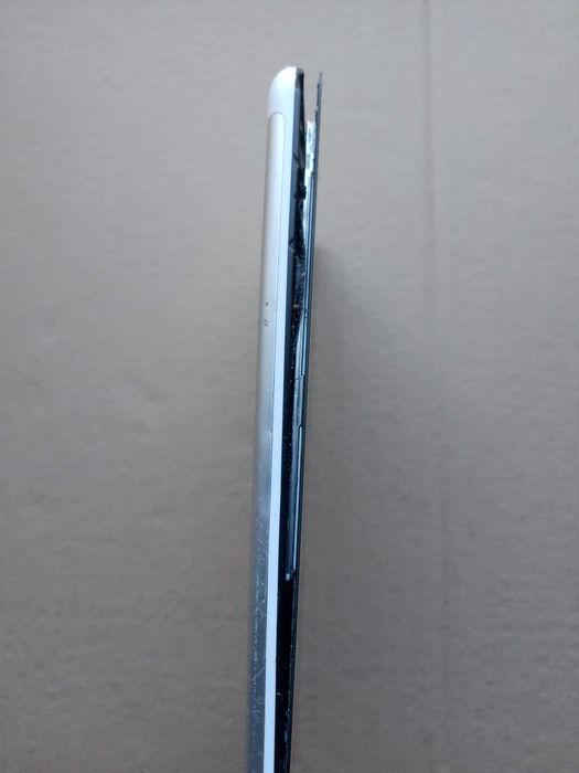 планшет Huawei MediaPad T1 под восстановление\на запчасти