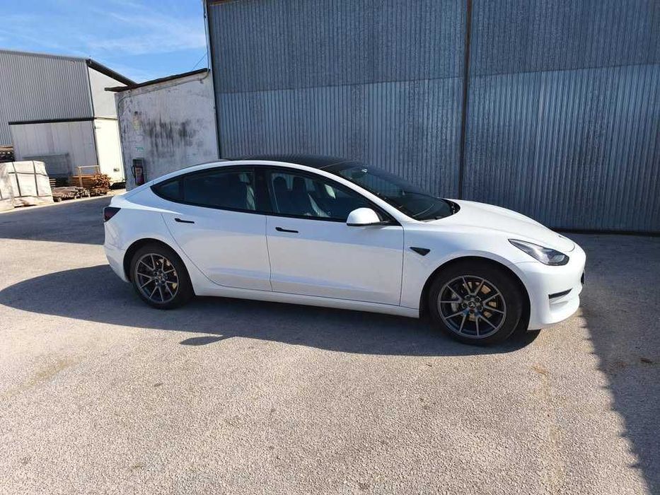 Tesla Model 3 Long Range 2023