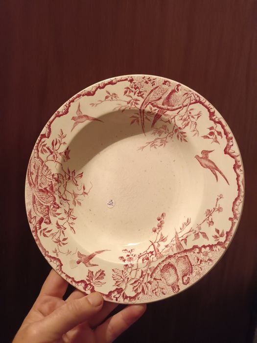 Prato antigo motivos em rosa