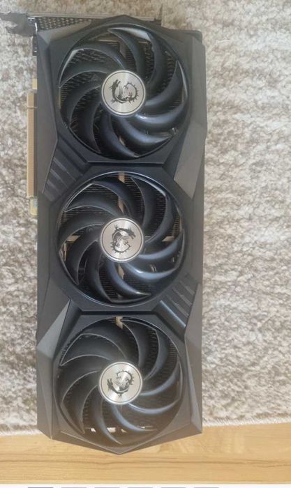 MSI gaming trio x RTX 3070 Ti