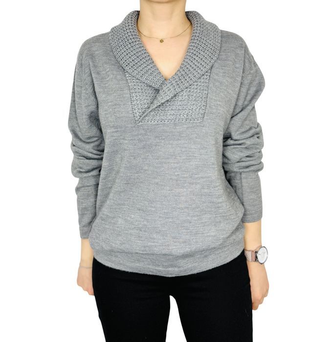 Szary sweter z szalowym kołnierzem L 40