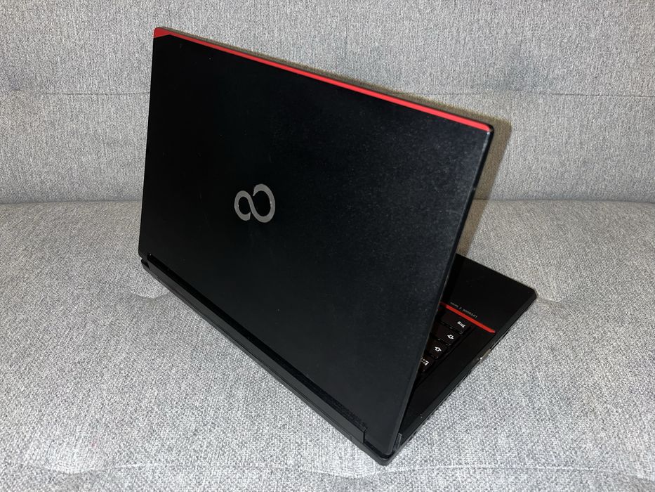 Fujitsu LifebooK E546 I5 6 Gen 8 Gb Ram 256 SSD FHD Ładny