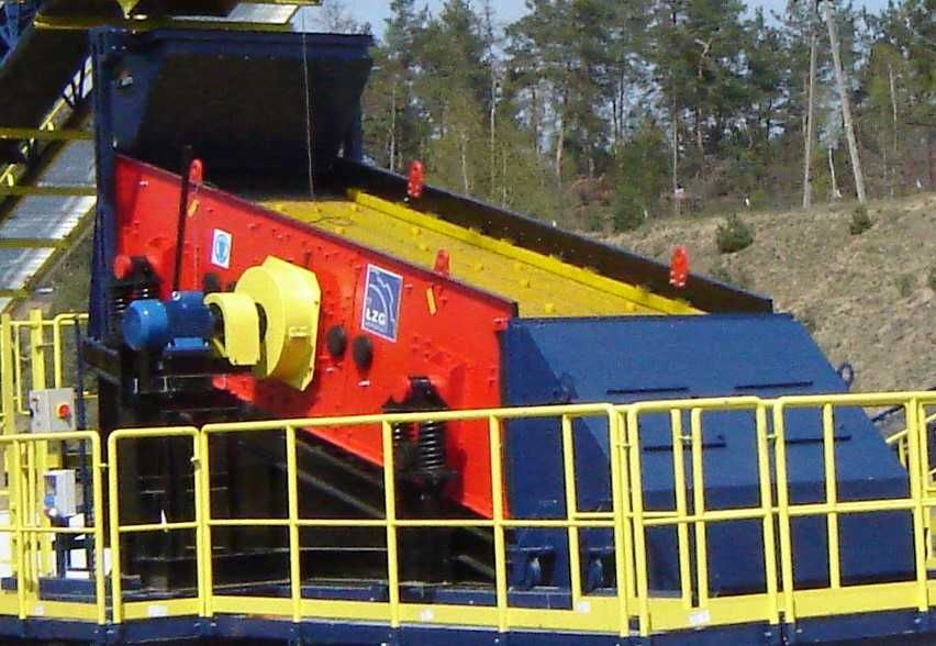 Przesiewacz dwupokładowy kołowy WPB-821 wymiary pokładu 1,75 x 5,0 m