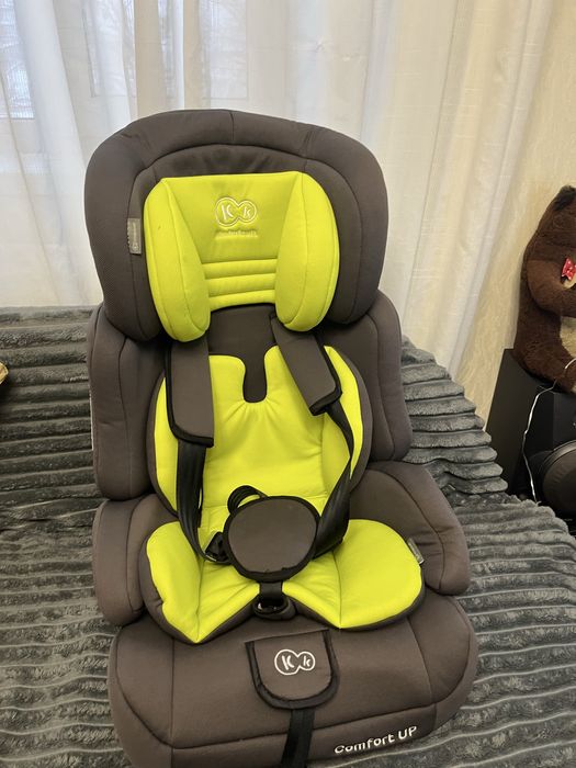 Автокрісло KinderKraft Comfort Up Lime