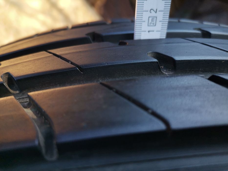 Opony letnie Hankook  235/ 55 / 18 ventus  S1 Evo  SUV  2022