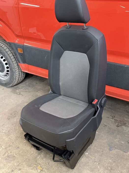 Man TGE , Crafter II fotel pasazera igła