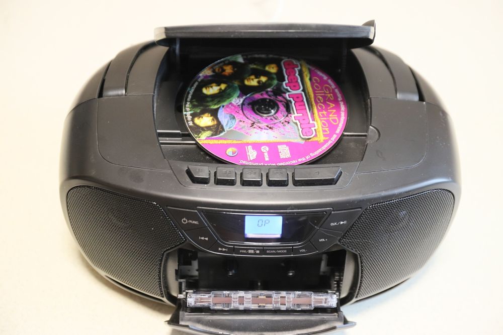 OK .  USB /tape /mp3/cd /FM radio
