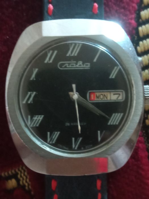 Радянський годинник Слава