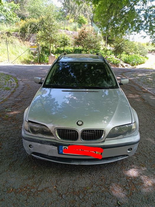 Carrinha Bmw e 46, 150cv ano 2002
Alguns danos frente e trás, 
Jante 17
Teto de abrir e quatro vidros elétricos.
A nível mecânico precisa trocar sinob