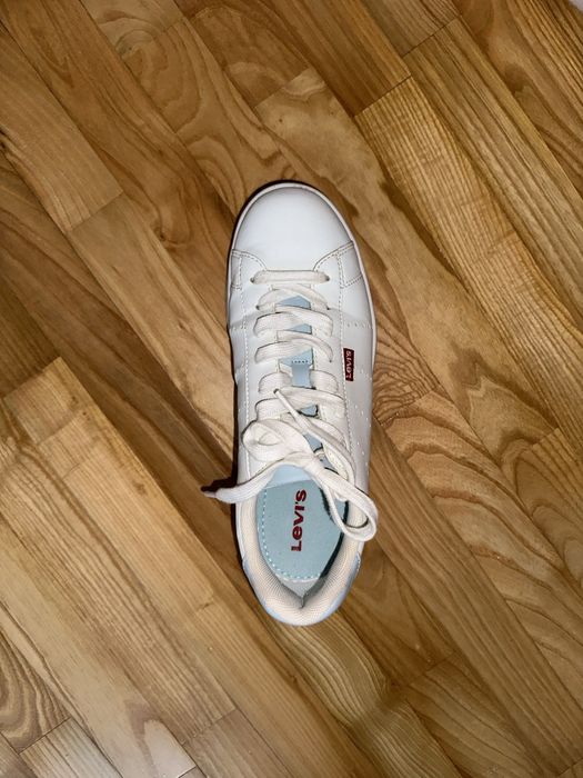 Кросвіки білі Levi’s