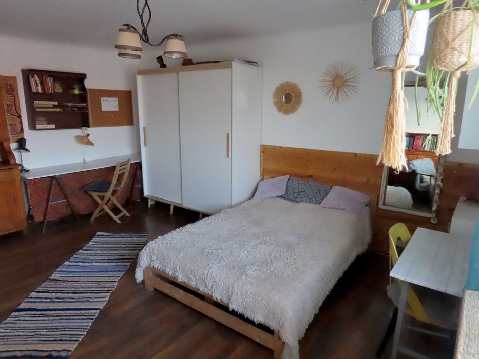 Sprzedam mieszkanie 2 pok. 50 m2 w Ćmielowie - Rynek 4