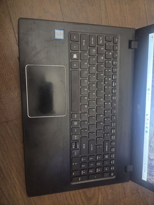 Acer Aspire E5-576 I3 gen 8 / 8GB / 120GB / WIN  11 / 15.6 cala