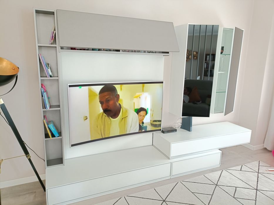 Vendo móvel de sala para TV