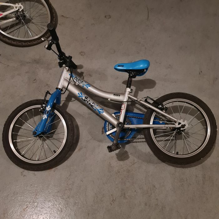 Bicicleta de criança azul