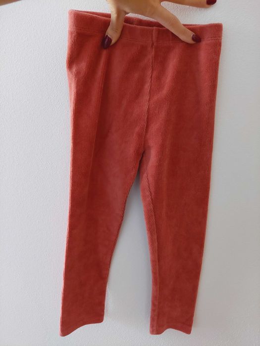 Koralowe legginsy welurowe prążkowane 3-4l 98-104 cm