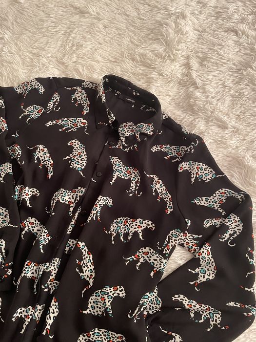 Рубашка в дуже гарний  модний принт