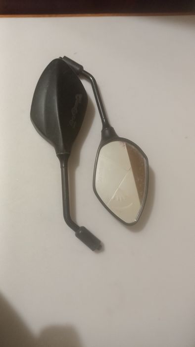 Продаю дзеркала на мото