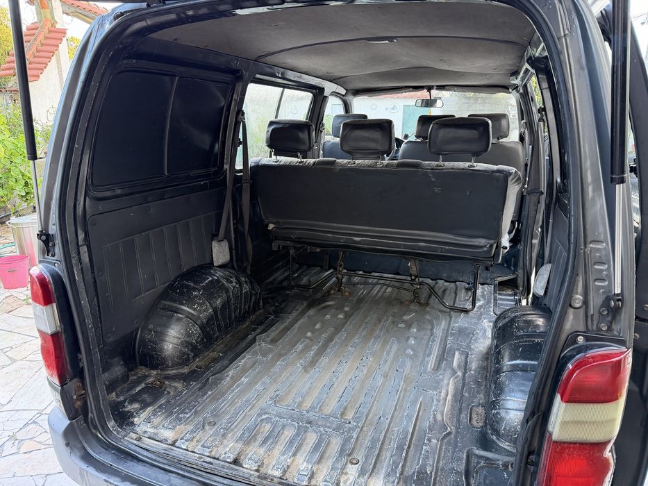 Toyota Hiace 2.4D 98