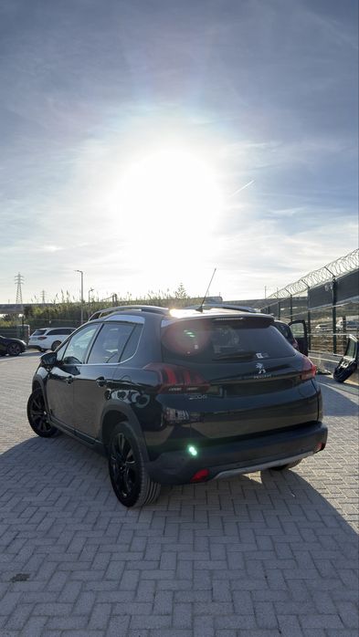 2019 Peugeot 2008 Crossway edition Noir  1.2 puretech (baixo kms‼️)