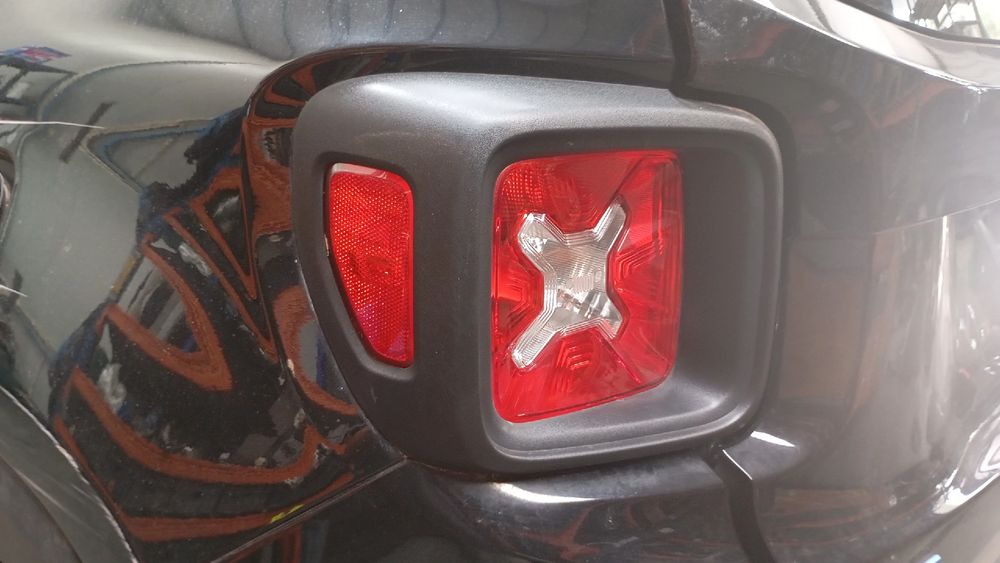 Farolim esquerdo JEEP Renegade (BU, B1)