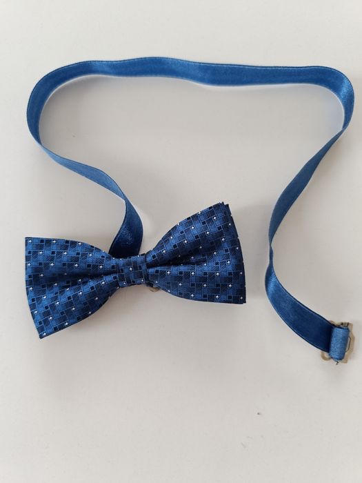 Muszka męska regulowana