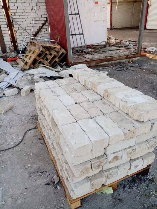 Бу кирпич красный, белый бу