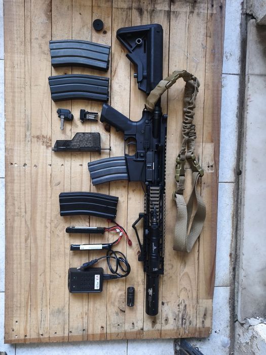 AEG Airsoft E&L M4