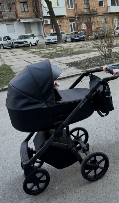 Коляска roan bass next