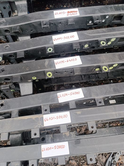 Hyundai i30 III pas przedni wszystkie wersje