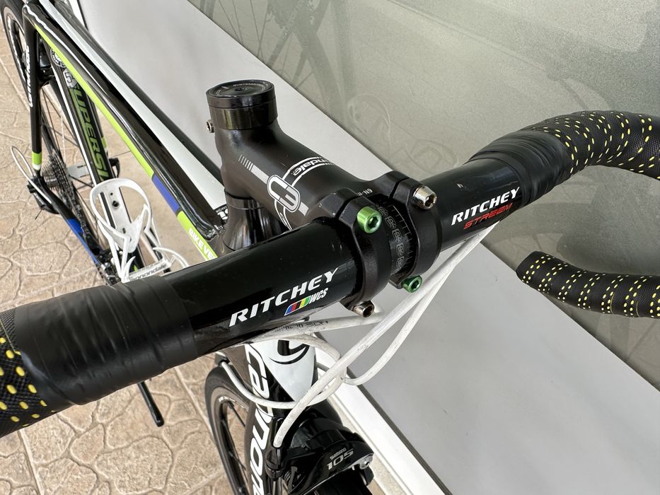 Bicicleta de estrada Cannondale - rodas mavic